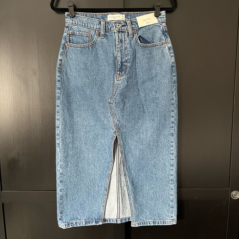 A&F denim skirt